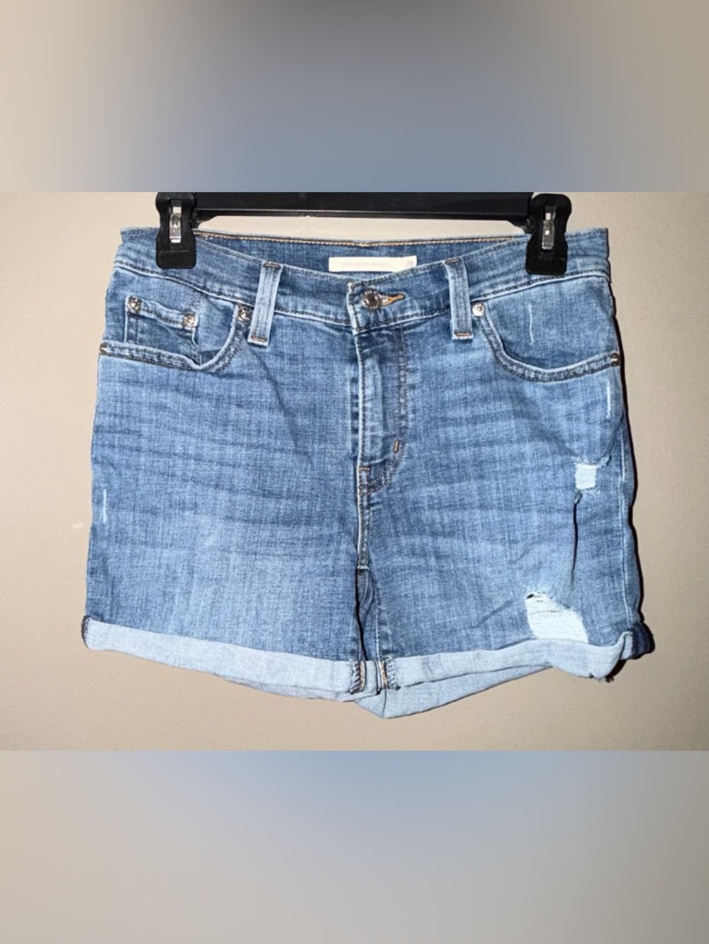 Levi’s Mid Length Stretch Denim Shorts Size 26 Distressed Cuffed Jean Shorts
